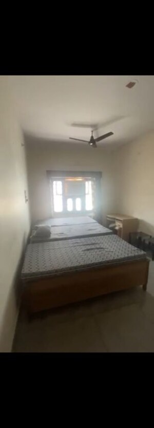 Bedroom in 2 BHK Builder Floor at Sector 14 – for Rent