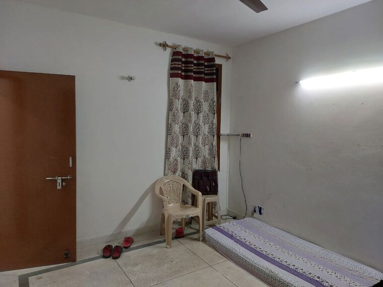 Living Room, rwa-apartments-sector-52 3 Bedroom 1840 Sq.Ft. Builder Floor In Sector 52 Noida 10438544