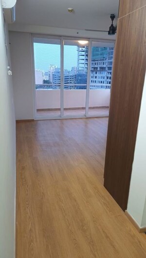 Room in 3 BHK Apartment at Mantri Lithos, Thanisandra – for Rent