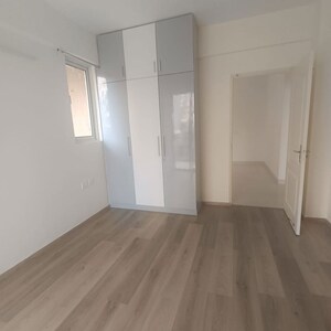 Room in 4 BHK Apartment at Conscient Heritage One, Sector 62 – for Sale