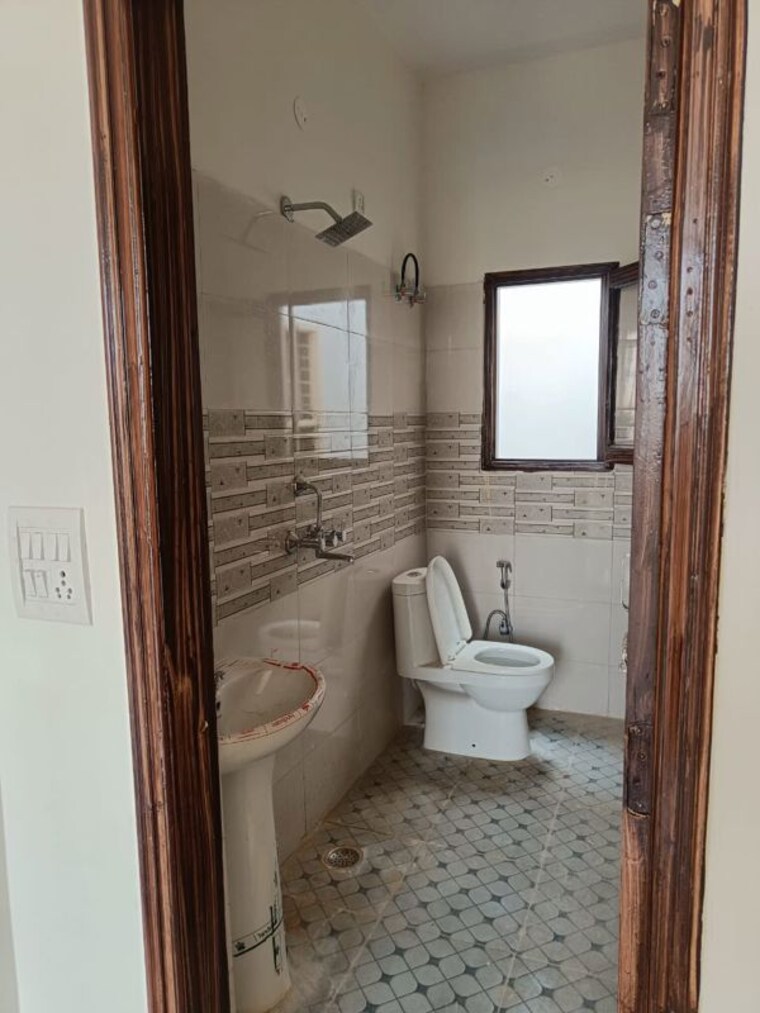 Bathroom, surat nagar 2 Bedroom 450 Sq.Ft. Independent House In Surat Nagar Gurgaon 10438586