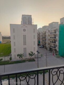 3 BHK Apartment For Sale in Signature Global Park 4 and 5