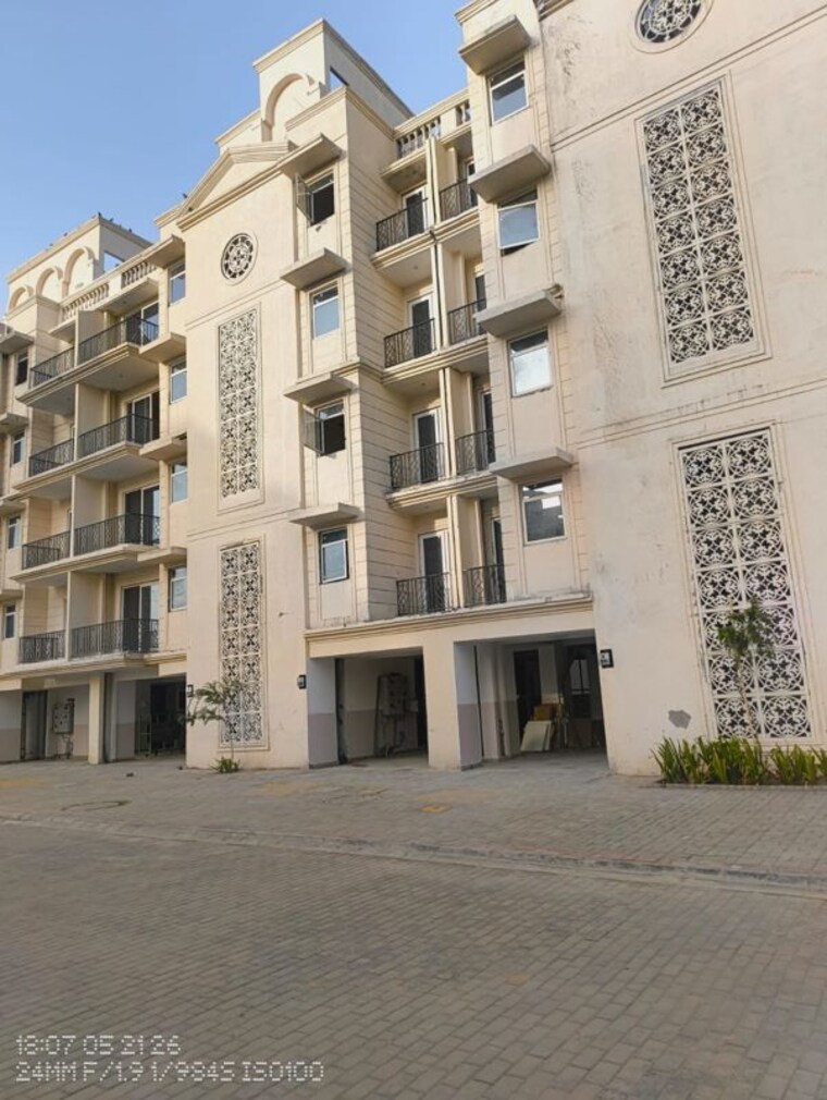 Exterior View, signature-global-park-4-and-5 3 Bedroom 1120 Sq.Ft. Apartment In Sohna Sector 36 Gurgaon 10438599