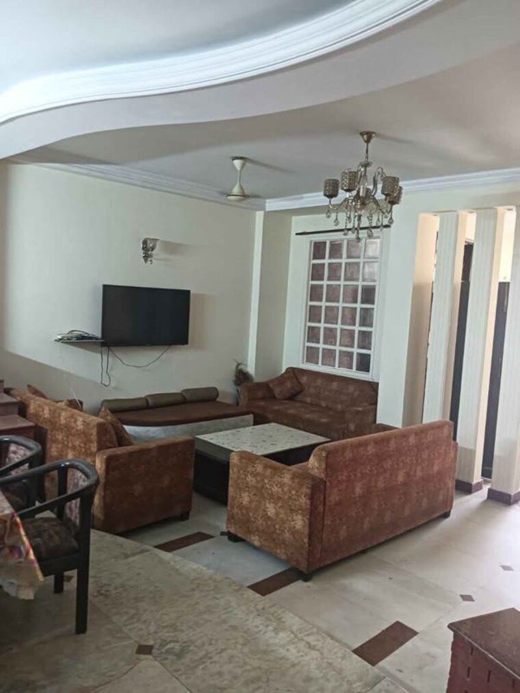 Living Room, malviya nagar 3 Bedroom 120 Sq.Yd. Builder Floor In Malviya Nagar Delhi 10438499