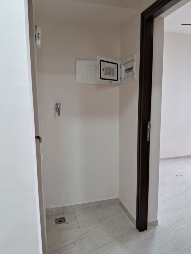 Room, lodha-crown-quality-homes 1 Bedroom 380 Sq.Ft. Apartment In Majiwada Thane 10438616