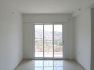 1.5 BHK Apartment For Rent in Godrej Emerald, Ghodbunder Road
