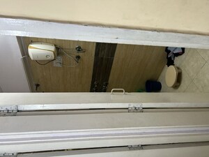 Furnished Amenities in 2 BHK Apartment at RWA Jalvayu Vihar, Sector 25 – for Rent