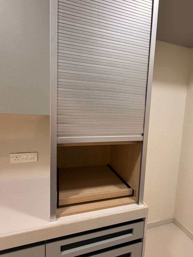 Bathroom, kalpataru-magnus 4 Bedroom 1647 Sq.Ft. Apartment In Bandra East Mumbai 10438690