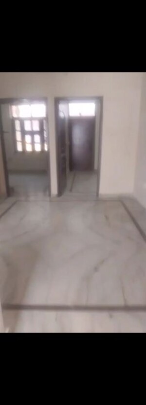 Room in 2 BHK Builder Floor at Sector 15 – for Rent