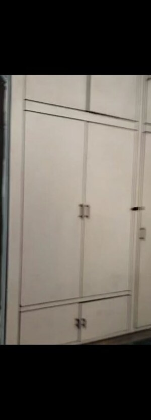 Bathroom in 1 RK Builder Floor at Sector 14 – for Rent
