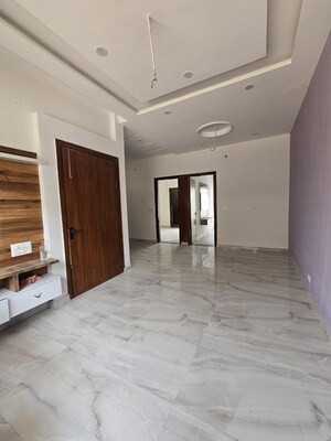 Room in 3 BHK Independent House at Kharar Road – for Sale