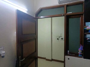 Furnished Amenities in 2 BHK Builder Floor at Malviya Nagar – for Rent