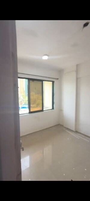 Room in 1 BHK Apartment at Nehru Nagar – for Rent