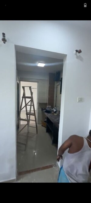 Furnished Amenities in 1 BHK Apartment at Nehru Nagar – for Rent