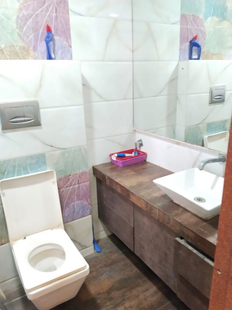 Bathroom, dsk-akash-ganga 3 Bedroom 1200 Sq.Ft. Apartment In Aundh Pune 10438768