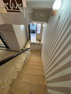 Staircase in 5 BHK Villa at RWA Apartments Sector 52, Sector 52 – for Rent