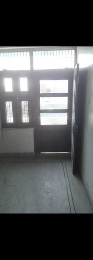 Room in 1 BHK Builder Floor at Sector 12 – for Rent