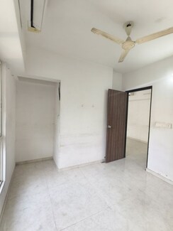 2 BHK Apartment For Rent in Lodha Amara