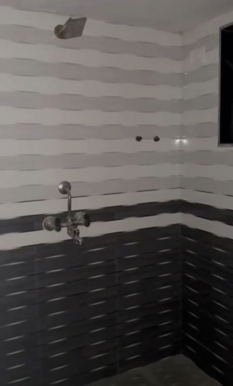 Bathroom, anamika-chs-mira-bhayandar 1 Bedroom 700 Sq.Ft. Apartment In Mira Road Thane 10438809