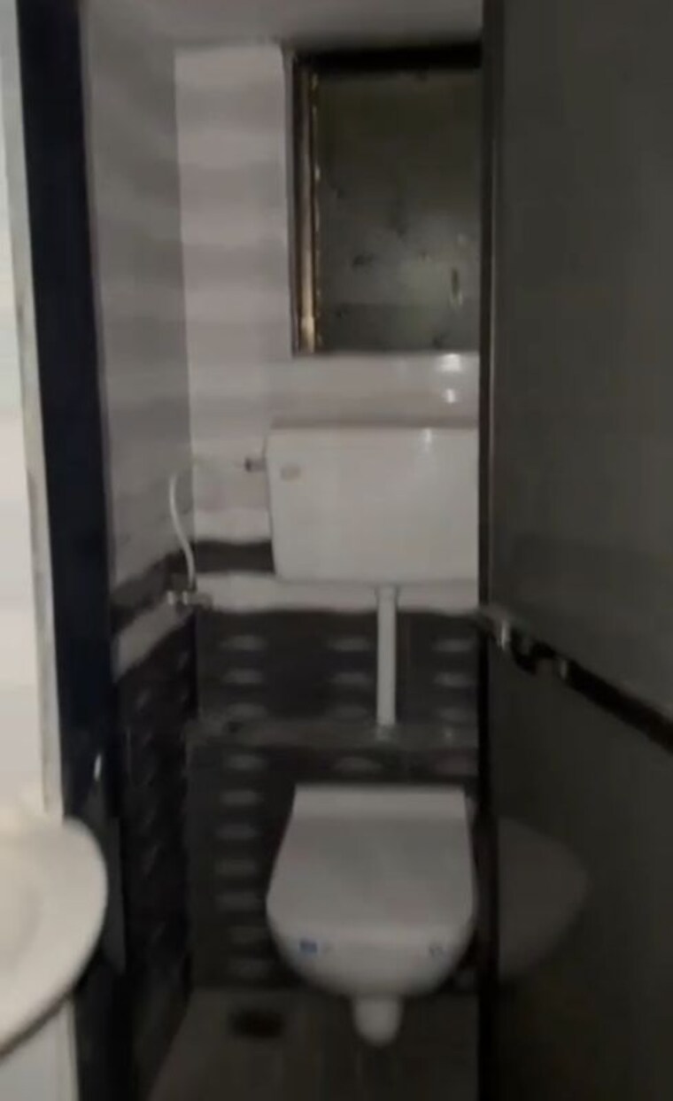 Bathroom, anamika-chs-mira-bhayandar 1 Bedroom 700 Sq.Ft. Apartment In Mira Road Thane 10438809