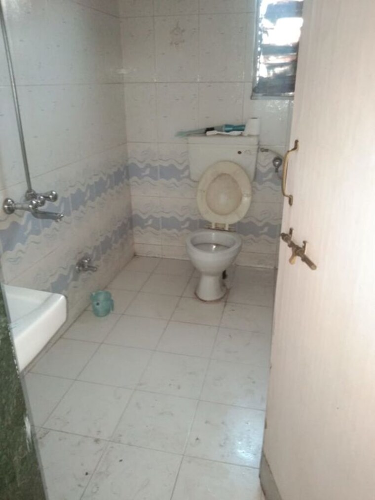 Bathroom, abhijeet-apartment-warje 2 Bedroom 798 Sq.Ft. Apartment In Warje Pune 10438788