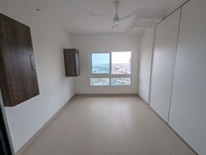 Room in 3 BHK Apartment at Karle Vario Homes, Hebbal – for Rent