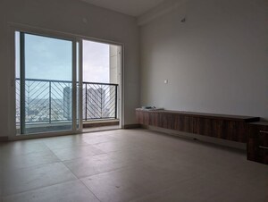Room in 3 BHK Apartment at Karle Vario Homes, Hebbal – for Rent