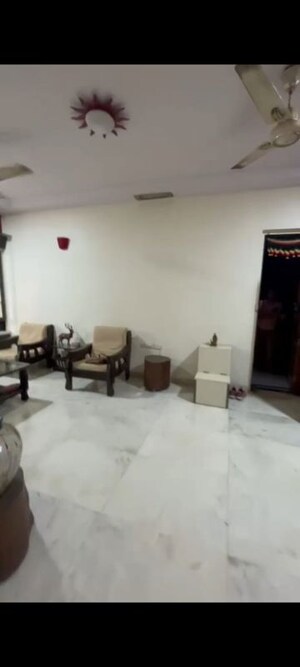 2 BHK Apartment For Rent in Kalpataru Shravasti, Malad West