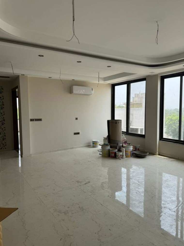 Living Room, klj-greens 3.5 Bedroom 1550 Sq.Ft. Apartment In Sector 77 Faridabad 10438908