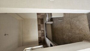 Furnished Amenities in 3.5 BHK Apartment at BPTP Discovery Park, Sector 80 – for Sale