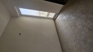 Furnished Amenities in 3.5 BHK Apartment at BPTP Discovery Park, Sector 80 – for Sale