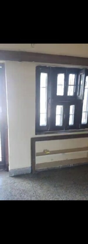 Room in 1 RK Builder Floor at Sector 14 – for Rent