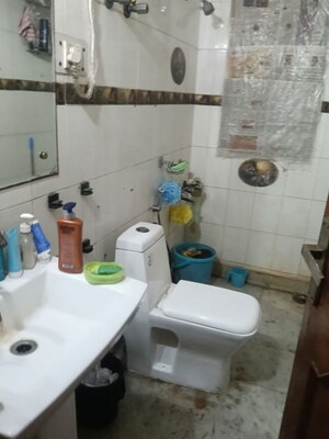 Team Area in 3 BHK Builder Floor at Rajouri Garden – for Rent