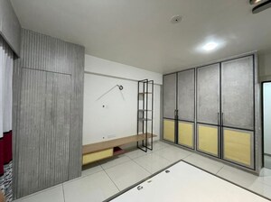 Room in 3 BHK Apartment at Siddhivinayak Highland, Bhayli – for Sale