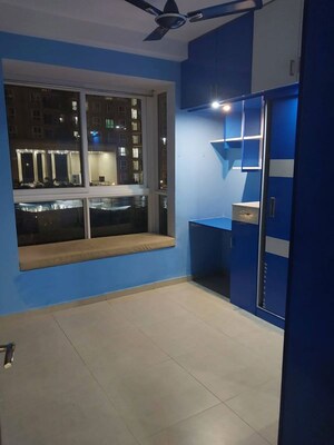 Room in 2 BHK Apartment at Bhartiya City Nikoo Homes II, Thanisandra Main Road – for Rent