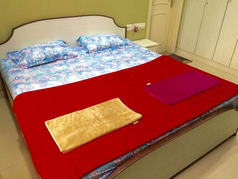 Bedroom, raheja-sherwood 3 Bedroom 1500 Sq.Ft. Apartment In Goregaon East Mumbai 10438965