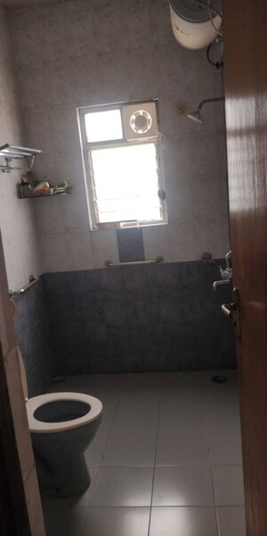 Furnished Amenities in 2 BHK Apartment at Mantri Avenue 1 CHS, Pashan – for Rent