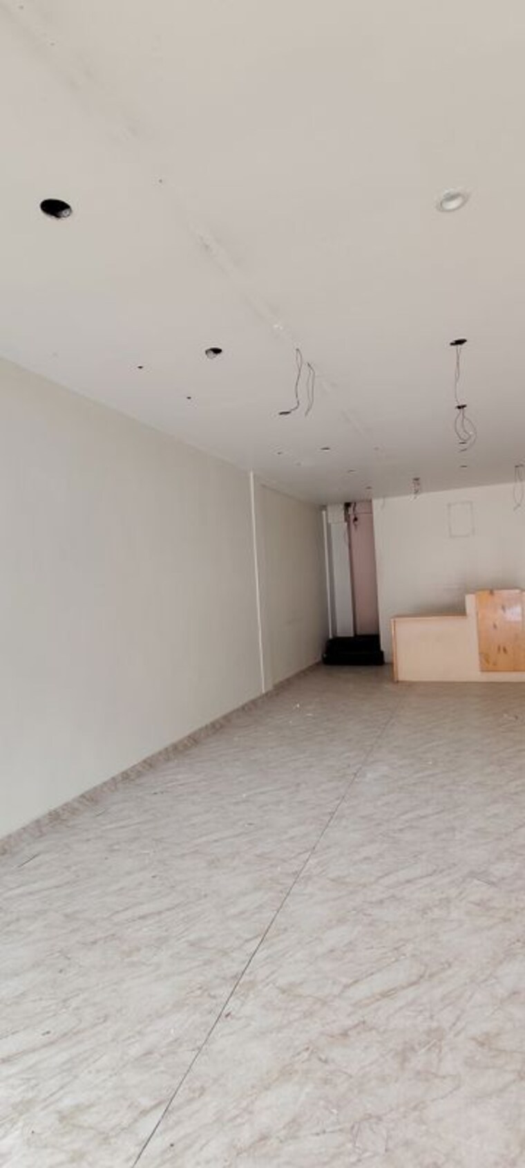 Room, pandri Commercial Showroom 1000 Sq.Ft. In Pandri Raipur 10438973