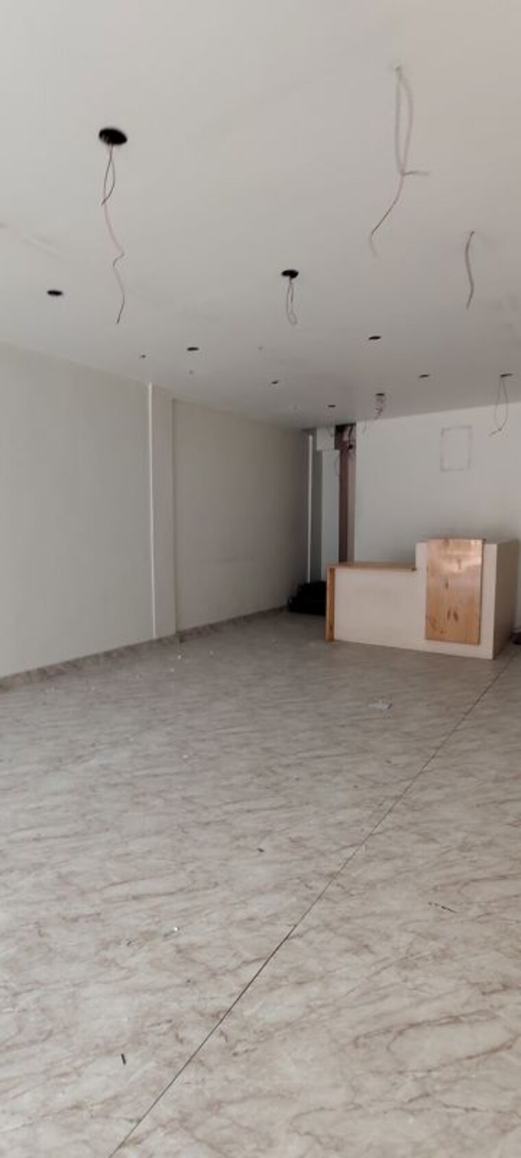 Room, pandri Commercial Showroom 1000 Sq.Ft. In Pandri Raipur 10438973