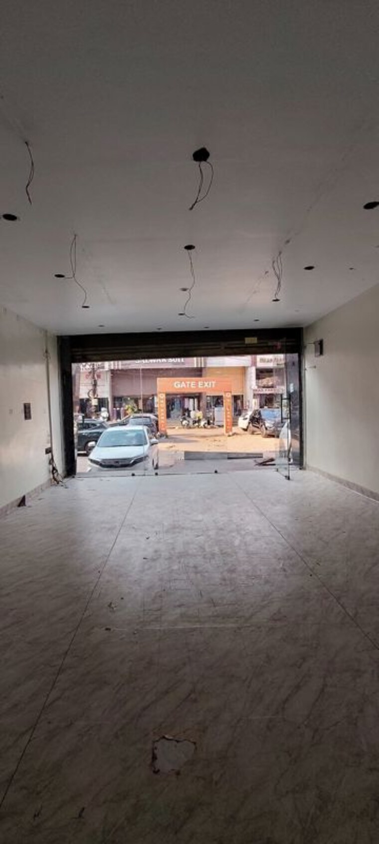 Room, pandri Commercial Showroom 1000 Sq.Ft. In Pandri Raipur 10438973