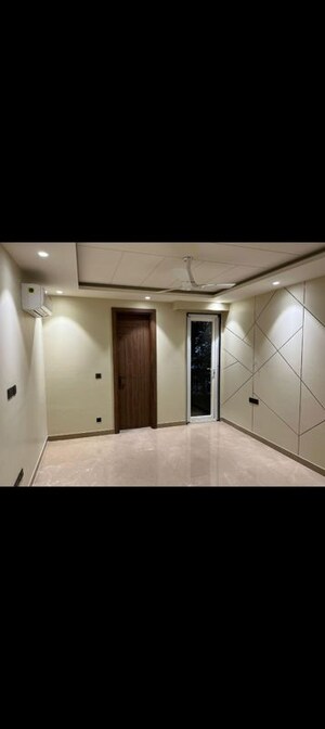 Kitchen in 2 BHK Builder Floor at Sector 10a – for Rent