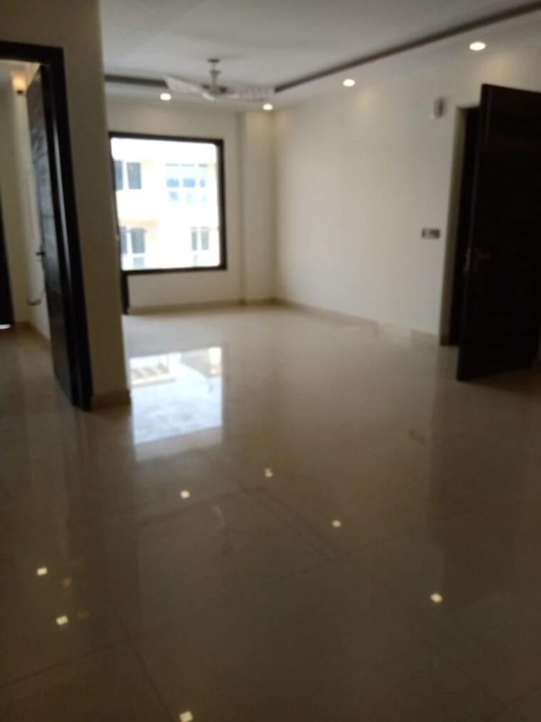 Room, ireo-uptown 3 Bedroom 1670 Sq.Ft. Apartment In Sector 66 Gurgaon 10438983