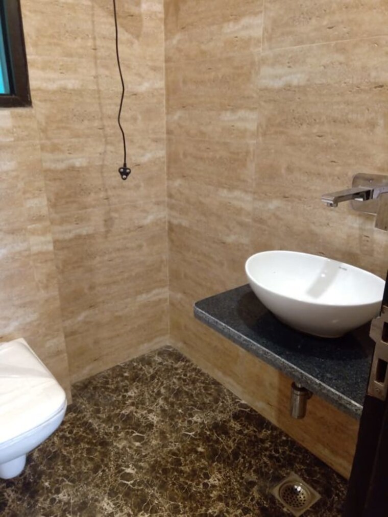 Bathroom, ireo-uptown 3 Bedroom 1670 Sq.Ft. Apartment In Sector 66 Gurgaon 10438983