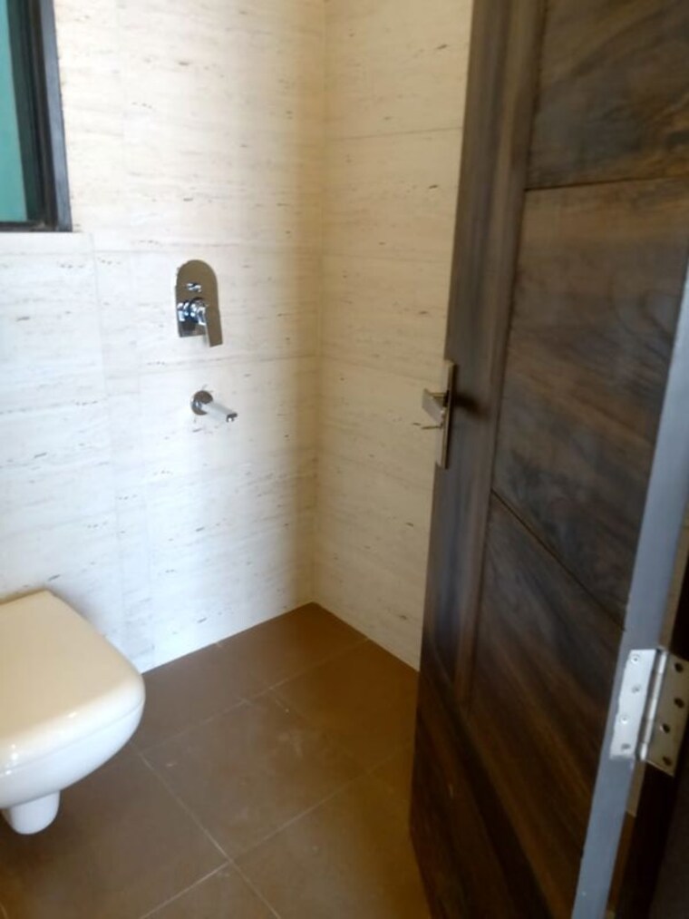 Bathroom, ireo-uptown 3 Bedroom 1670 Sq.Ft. Apartment In Sector 66 Gurgaon 10438983