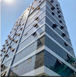  Office Space For Rent in Gundavali