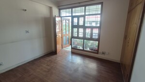 Room in 3 BHK Apartment at Oasis Apartments, Sector 55 – for Rent
