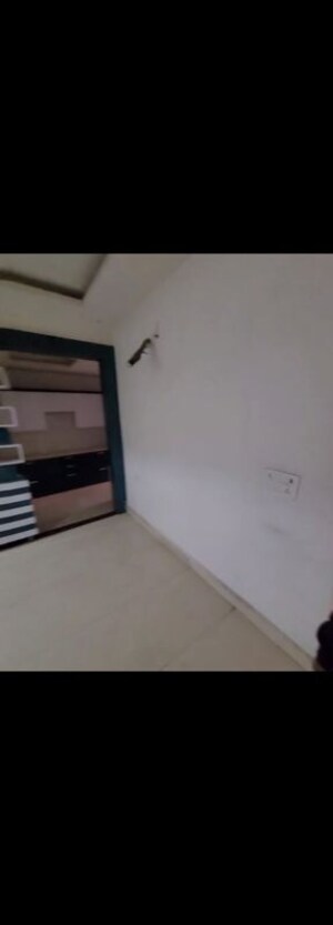 Furnished Amenities in 3.5 BHK Builder Floor at Model Town – for Sale