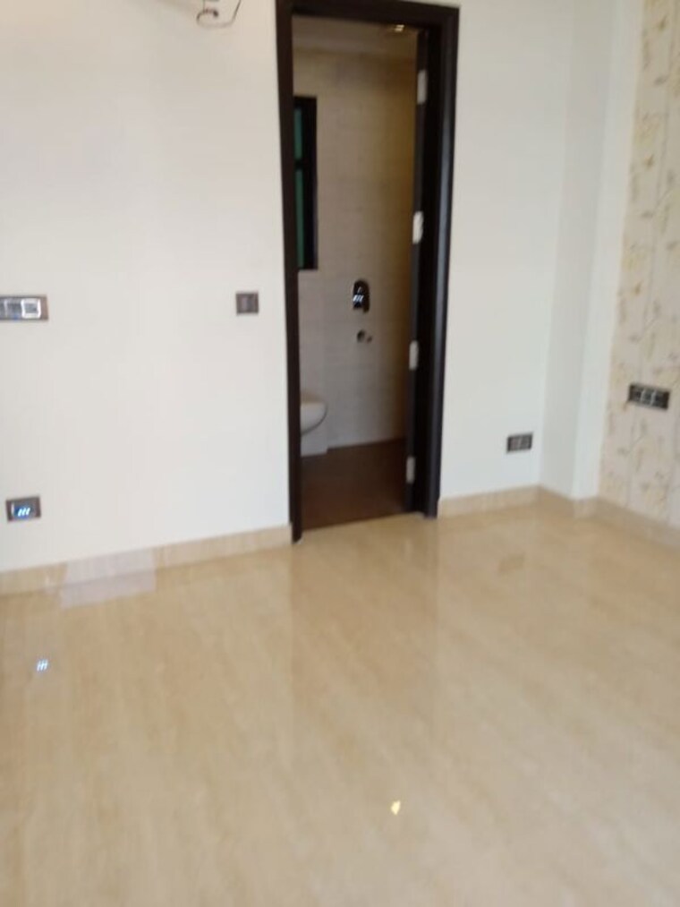 Room, ireo-uptown 3.5 Bedroom 1872 Sq.Ft. Apartment In Sector 66 Gurgaon 10439007