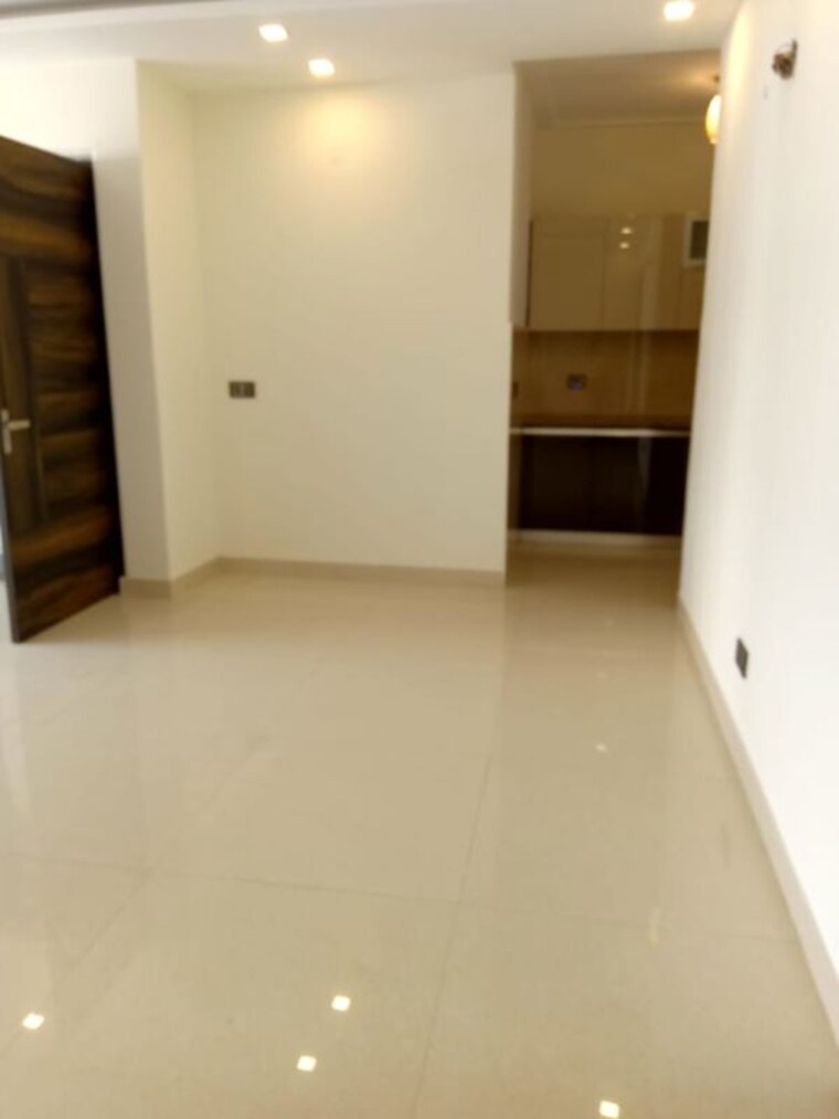 Room, ireo-uptown 3.5 Bedroom 1872 Sq.Ft. Apartment In Sector 66 Gurgaon 10439007