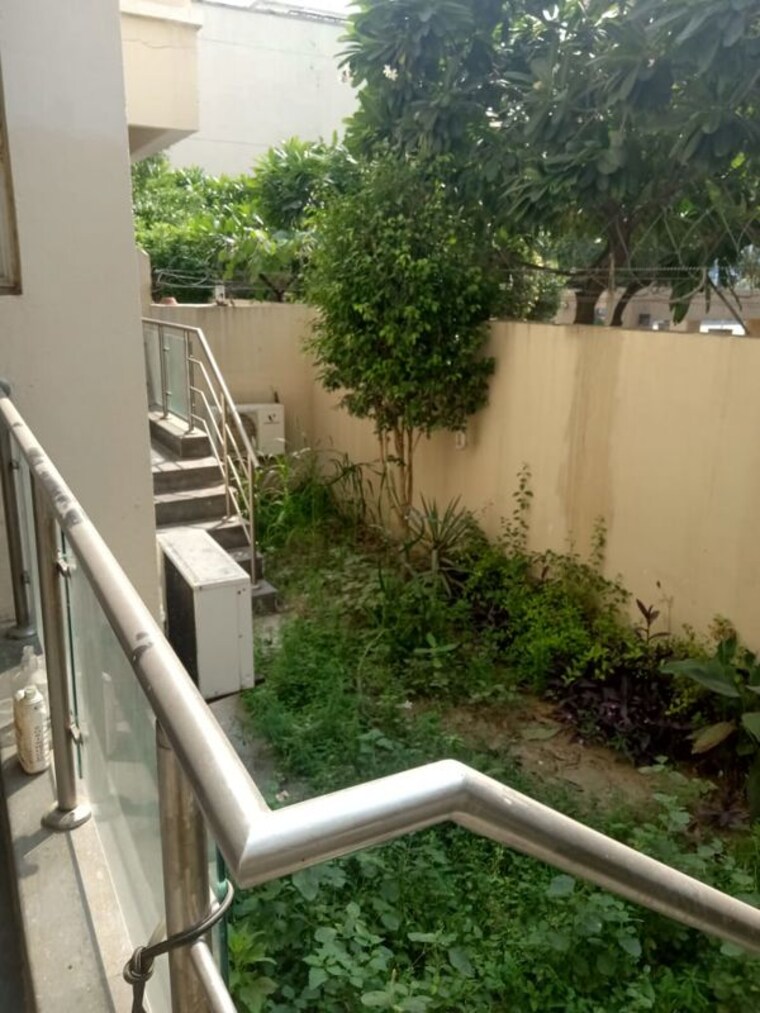 Balcony, ireo-uptown 3.5 Bedroom 1872 Sq.Ft. Apartment In Sector 66 Gurgaon 10439007